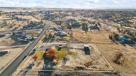 2230 SE Bitterbrush Drive Madras OR 97741