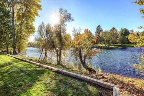 20413 Highway 62 Shady Cove OR 97539