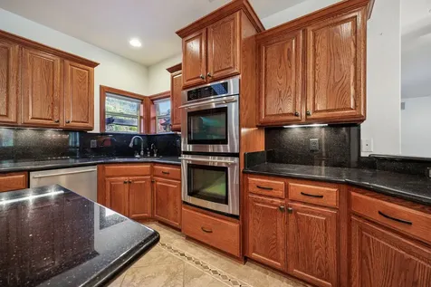 20413 Highway 62 Shady Cove OR 97539