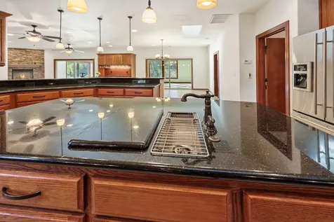 20413 Highway 62 Shady Cove OR 97539
