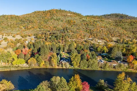 20413 Highway 62 Shady Cove OR 97539