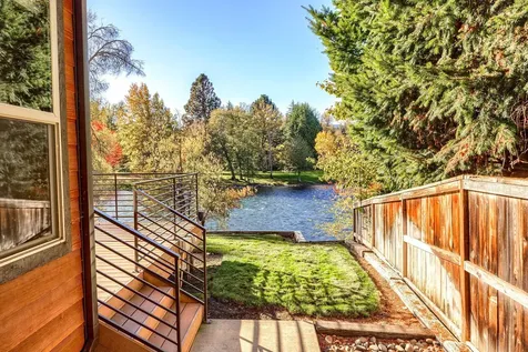 20413 Highway 62 Shady Cove OR 97539