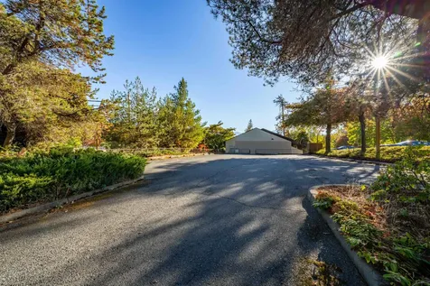 700 NW Dimmick Street Grants Pass OR 97526