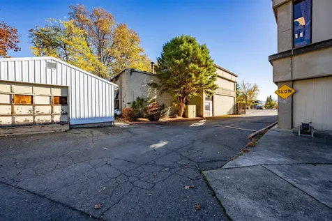 715 NW Dimmick Street Grants Pass OR 97526