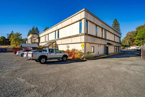 715 NW Dimmick Street Grants Pass OR 97526