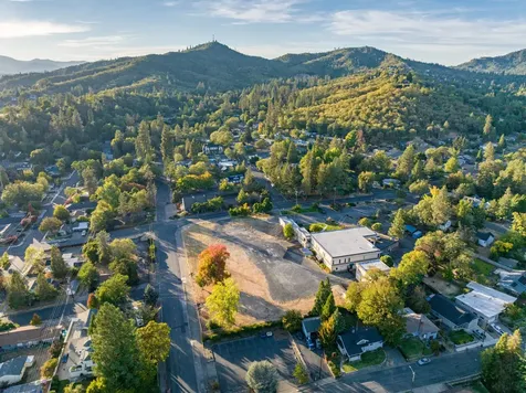 715 NW Dimmick Street Grants Pass OR 97526