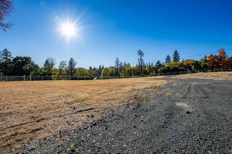 715 NW Dimmick Street Grants Pass OR 97526