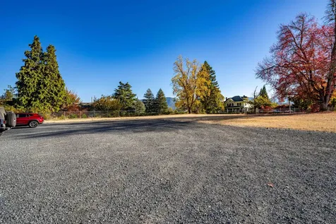 715 NW Dimmick Street Grants Pass OR 97526