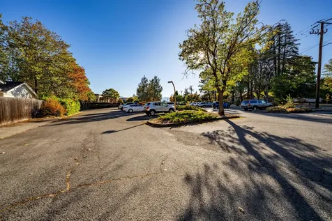 715 NW Dimmick Street Grants Pass OR 97526