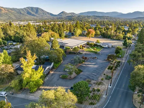 715 NW Dimmick Street Grants Pass OR 97526