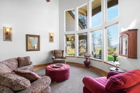 596 Bellewood Drive Grants Pass OR 97527