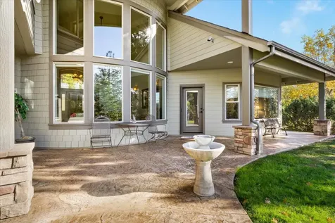 596 Bellewood Drive Grants Pass OR 97527