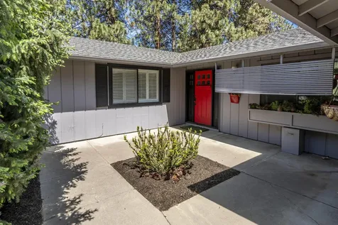 20422 Bullblock Road Bend OR 97702