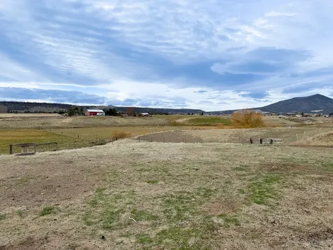5609 NW Elliott Lane Prineville OR 97754