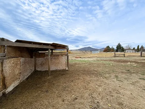 5609 NW Elliott Lane Prineville OR 97754