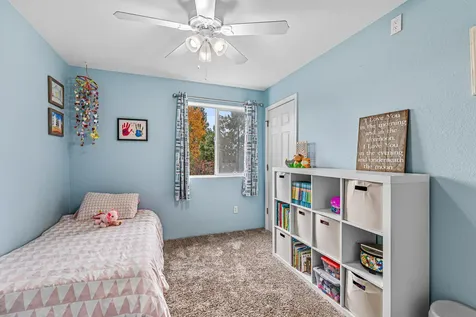 1360 NE Evans Street Grants Pass OR 97526