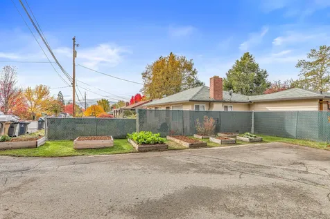 1360 NE Evans Street Grants Pass OR 97526