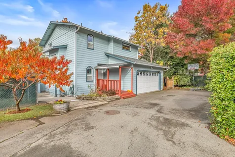 1360 NE Evans Street Grants Pass OR 97526