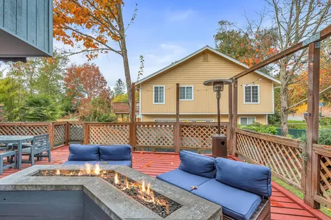 1360 NE Evans Street Grants Pass OR 97526