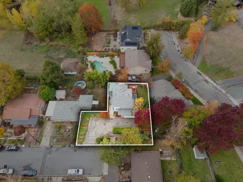 1360 NE Evans Street Grants Pass OR 97526