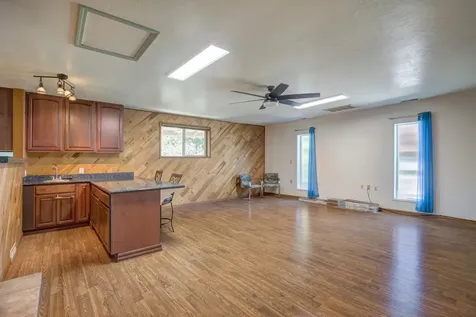 509 Barry. Circle Medford OR 97501