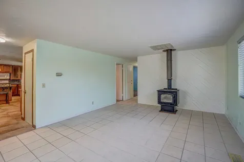 509 Barry. Circle Medford OR 97501