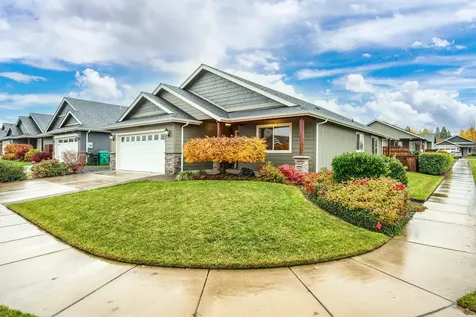 2687 Dahlia Way Grants Pass OR 97527