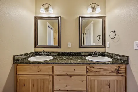 2687 Dahlia Way Grants Pass OR 97527