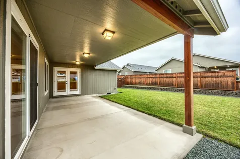 2687 Dahlia Way Grants Pass OR 97527