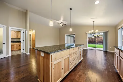 2687 Dahlia Way Grants Pass OR 97527
