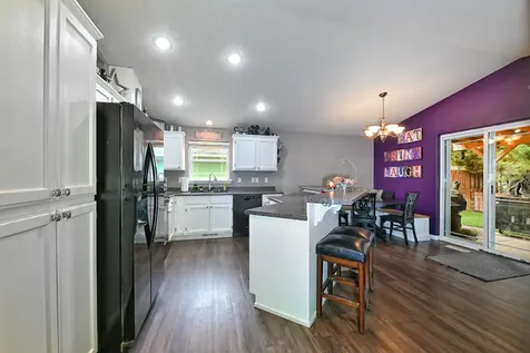 2133 Walnut Grove Lane Central Point OR 97502