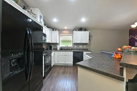 2133 Walnut Grove Lane Central Point OR 97502