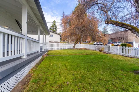 1527 NW 10th Street Bend OR 97703