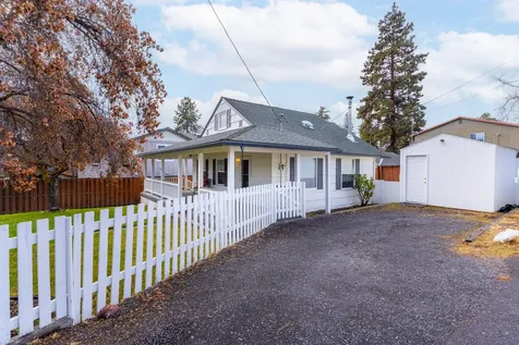 1527 NW 10th Street Bend OR 97703