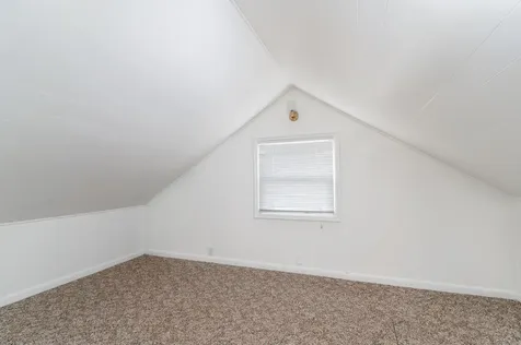 1527 NW 10th Street Bend OR 97703