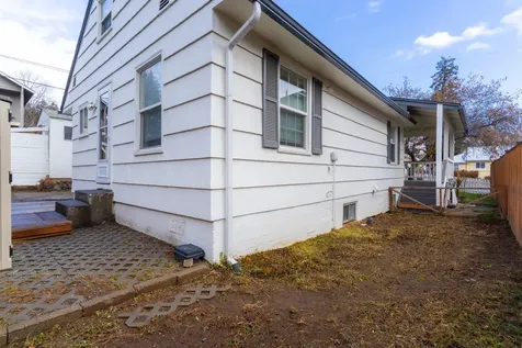 1527 NW 10th Street Bend OR 97703