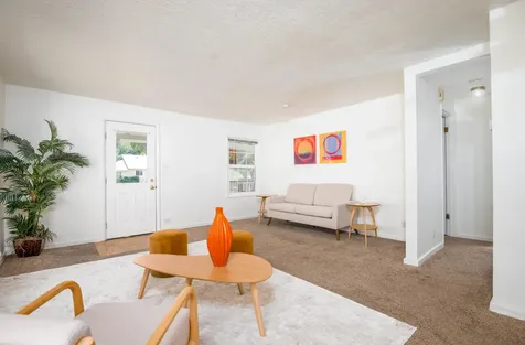 1527 NW 10th Street Bend OR 97703