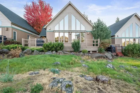 4645 Marsh Hawk Drive Klamath Falls OR 97601