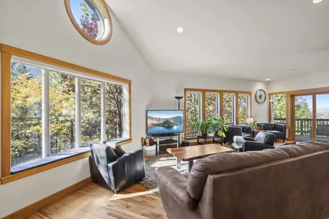 724 Terrace Street Ashland OR 97520