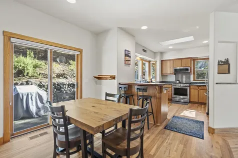 724 Terrace Street Ashland OR 97520