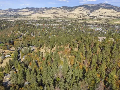 724 Terrace Street Ashland OR 97520