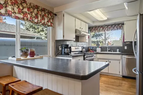 422 SW Blakely Court Bend OR 97702