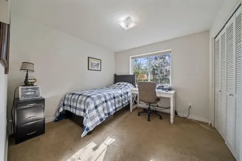422 SW Blakely Court Bend OR 97702