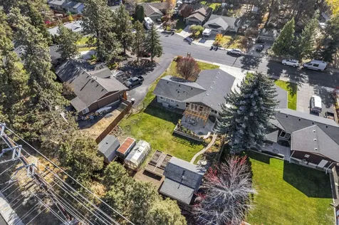 422 SW Blakely Court Bend OR 97702