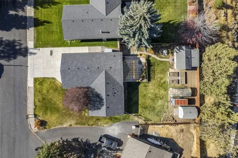 422 SW Blakely Court Bend OR 97702