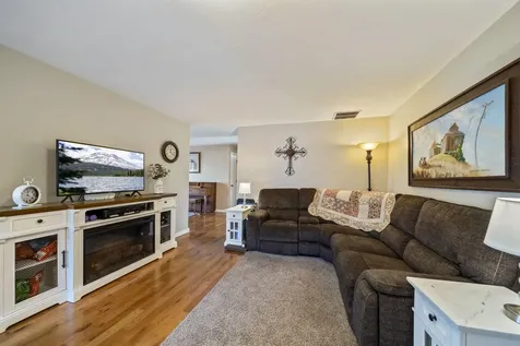 422 SW Blakely Court Bend OR 97702