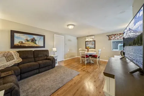 422 SW Blakely Court Bend OR 97702