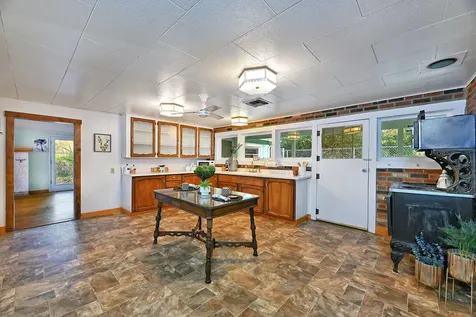 8785 Redwood Highway Wilderville OR 97543