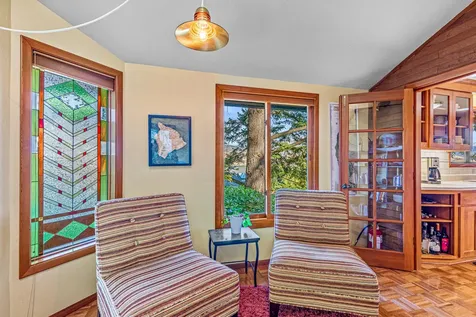 801 Clarence Lane Ashland OR 97520