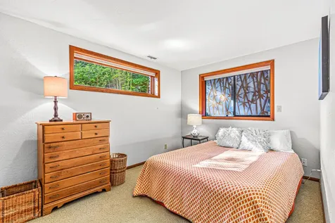801 Clarence Lane Ashland OR 97520